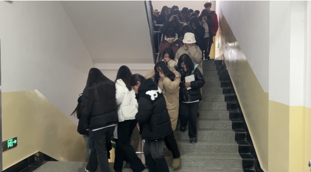 纺织2.png 图片